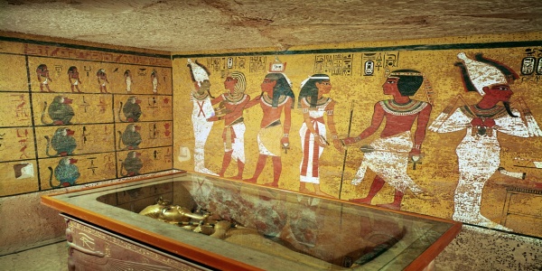 Hey makers: can you help all of us to become IMMORTAL? /img/tut-tomb.jpg