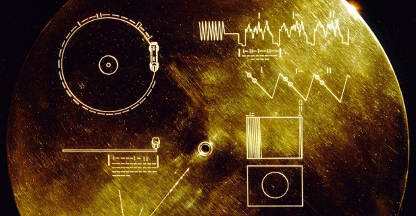 Hey makers: can you help all of us to become IMMORTAL? /img/voyager-golden-record.jpg